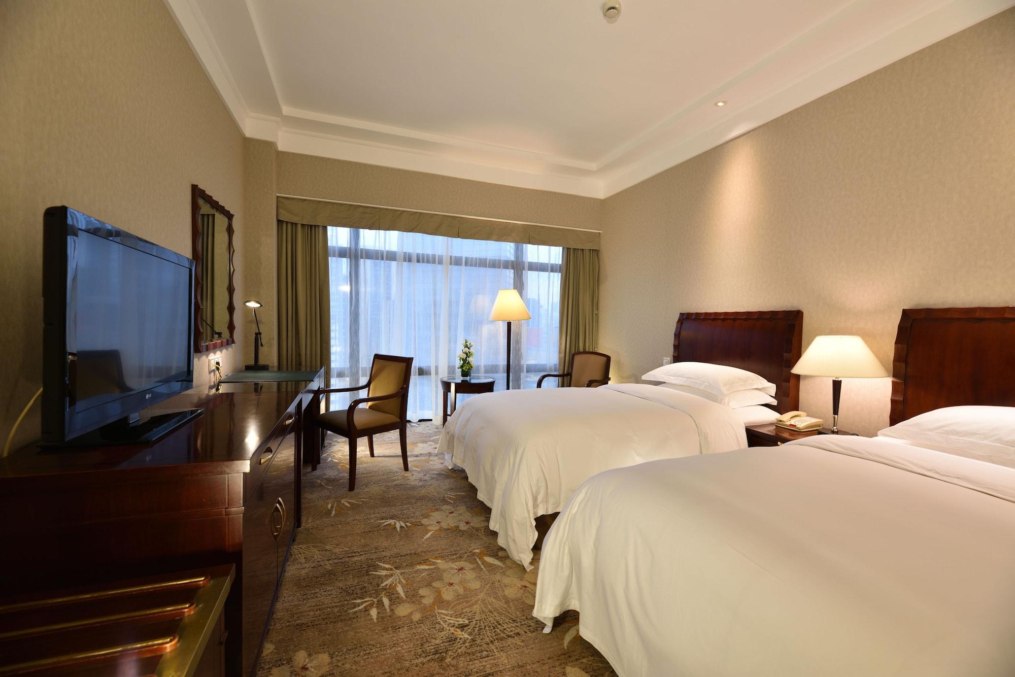 Hotel Equatorial 5*