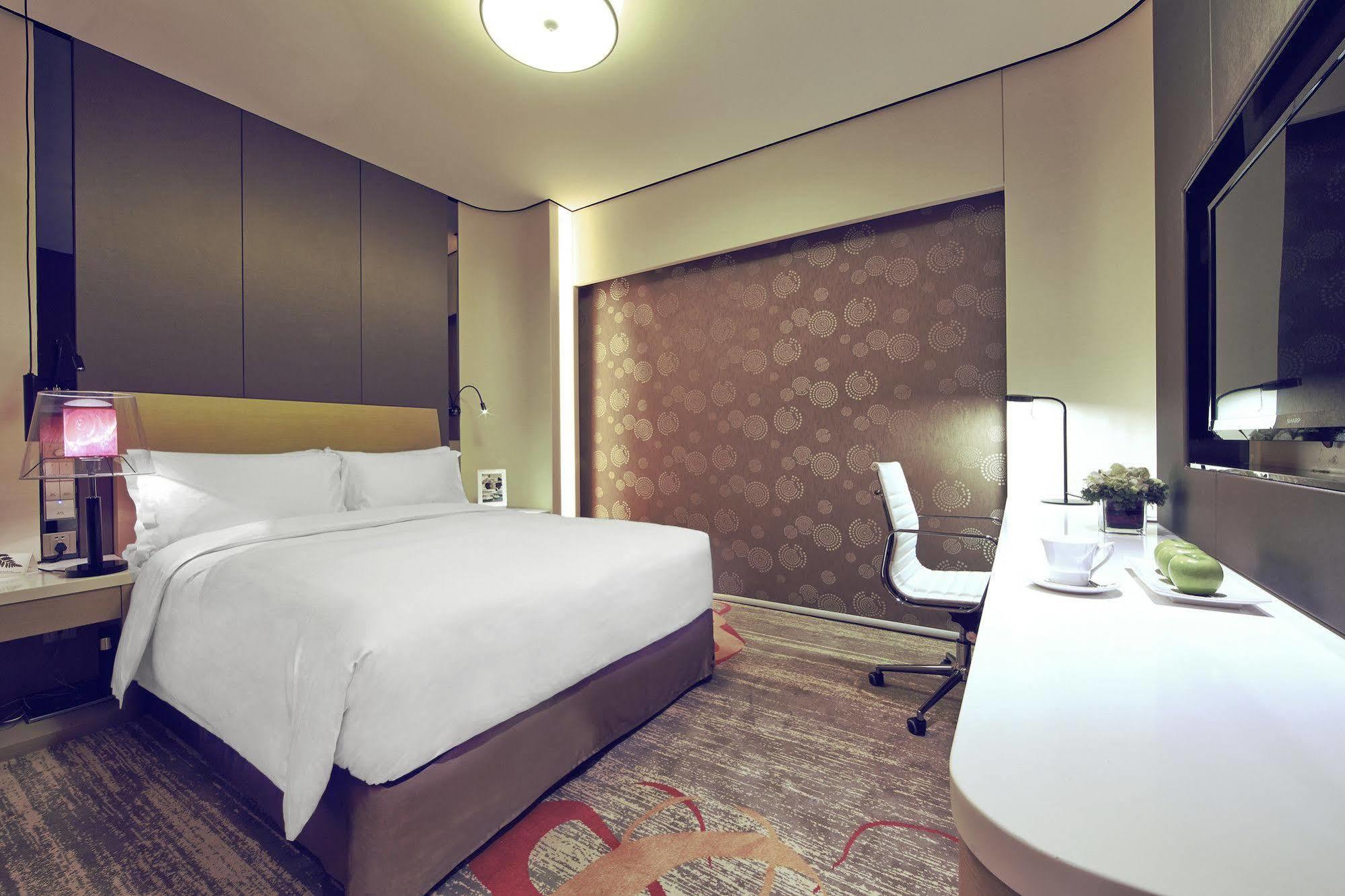 Equatorial Hotel Shanghai
